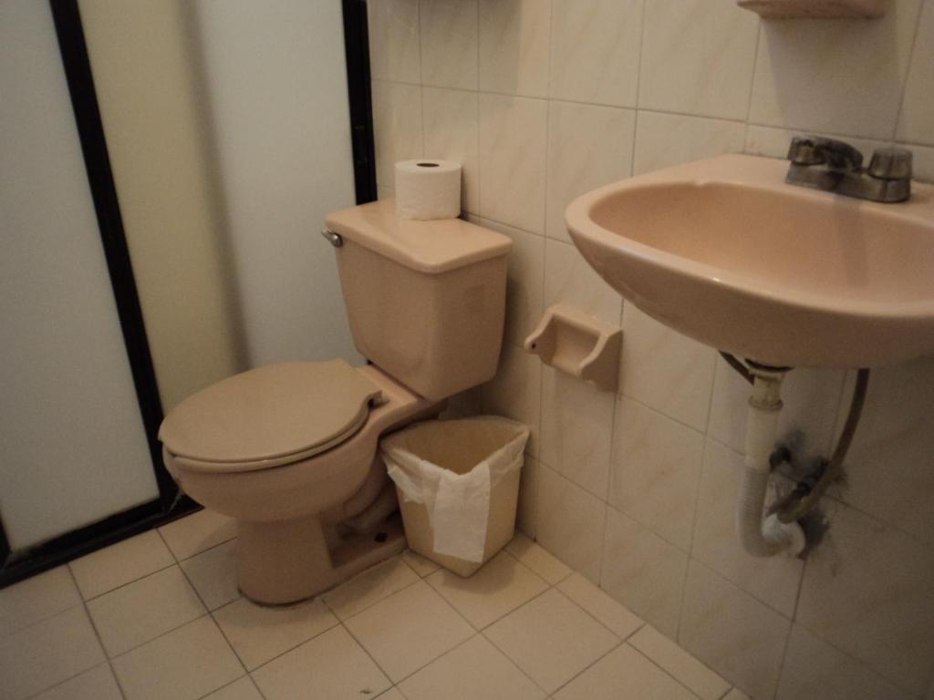 Hotel Mario'S Inn Ramos Arizpe Szoba fotó