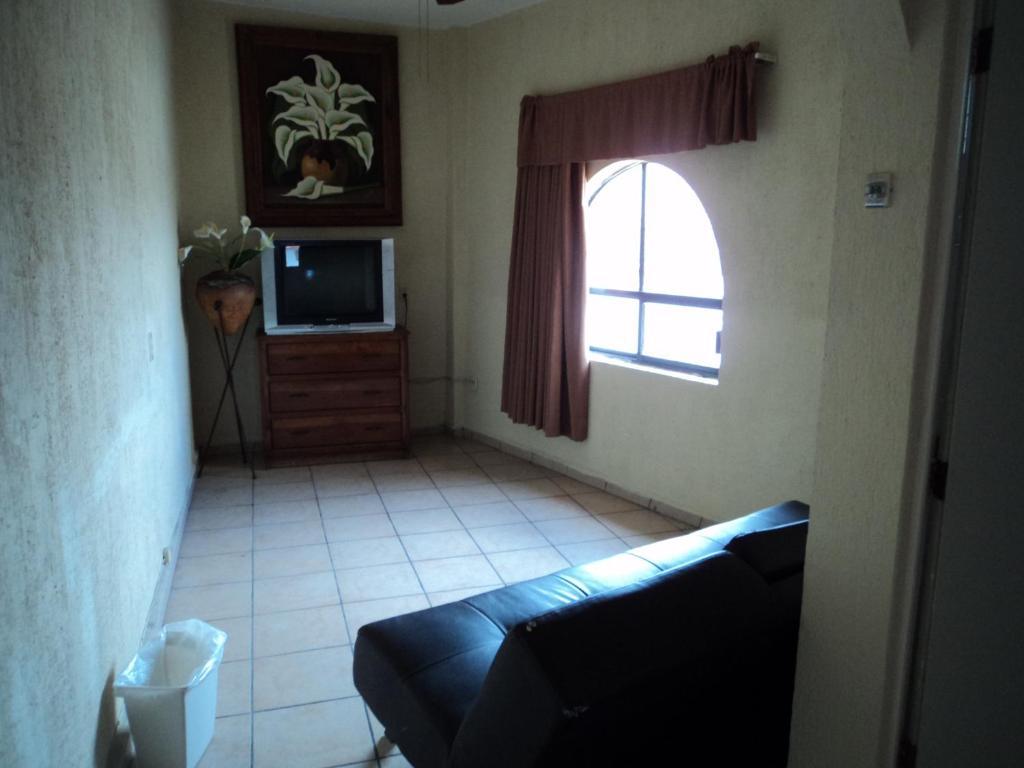 Hotel Mario'S Inn Ramos Arizpe Kültér fotó